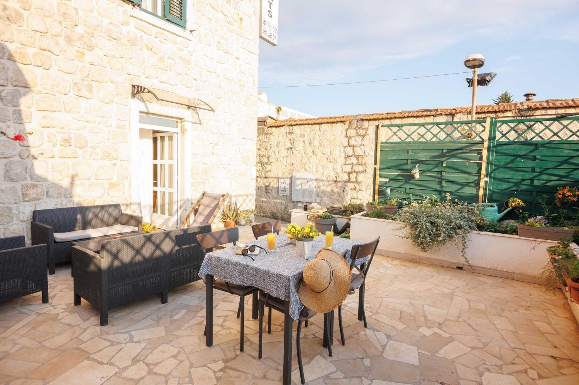 Gabrieri Apartment *